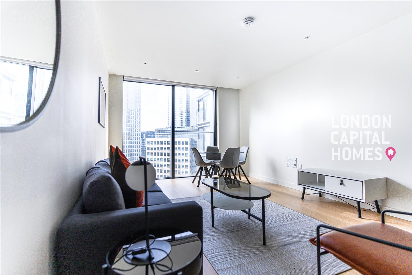 1 bed property in Hampton Tower 75 Marsh Wall, LONDON